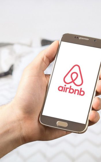 Airbnb IPO